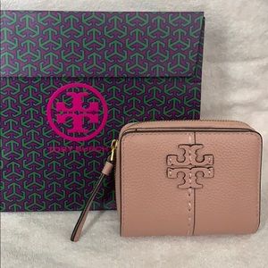Tory Burch Bi-Fold wallet